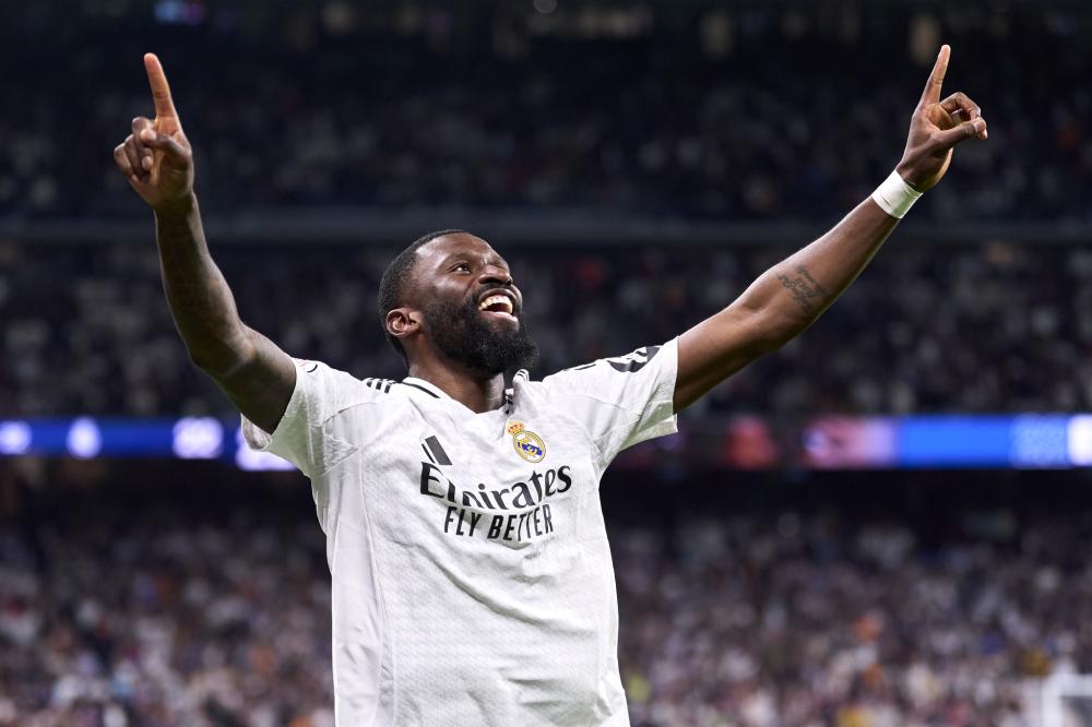 他们的中场 他们的中场